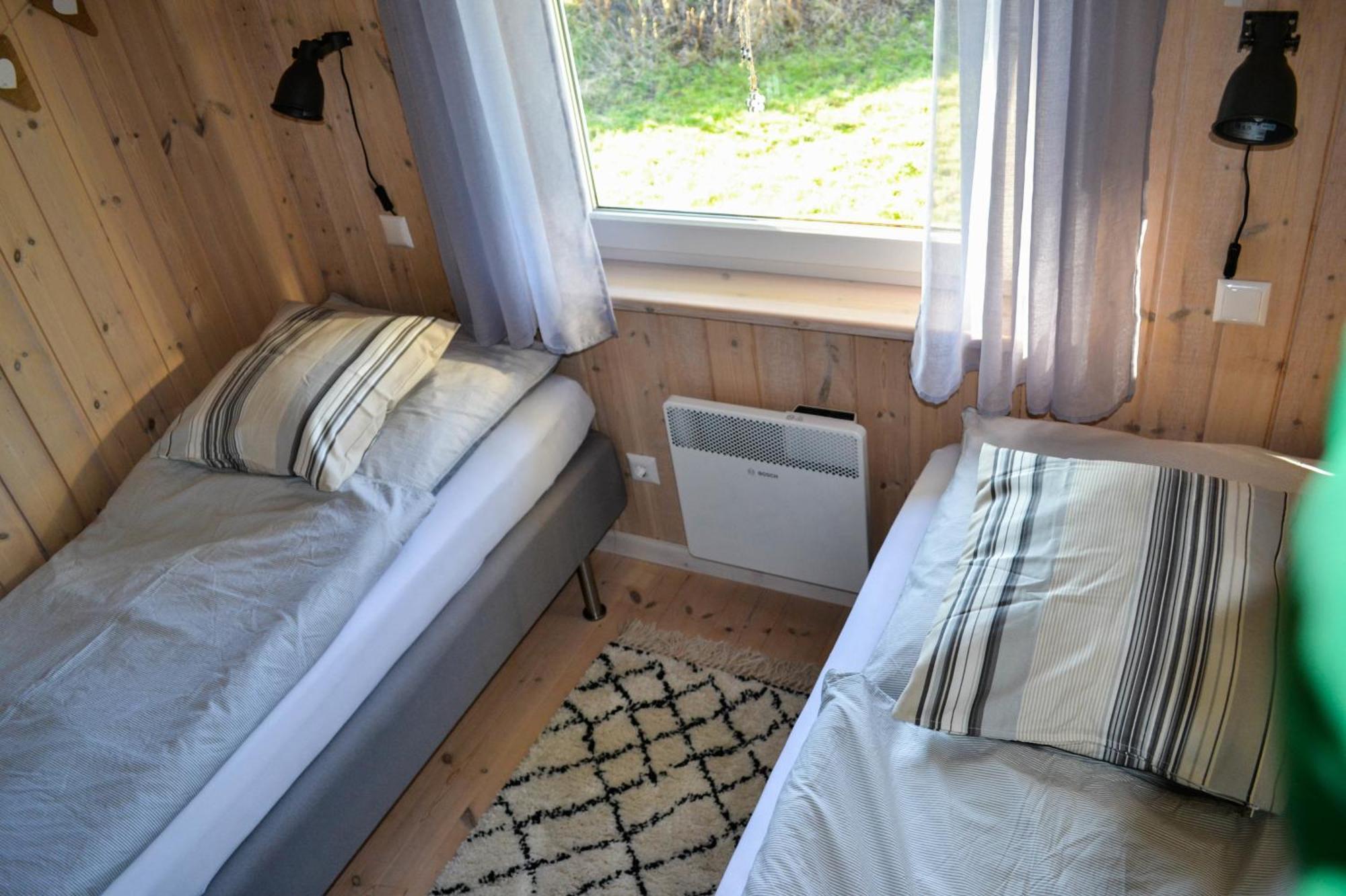 Ferienhaus "Deichglueck" Direkt An Der Nordsee Wesselburenerkoog Esterno foto